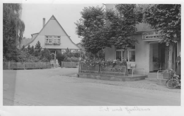 Eine weitere Postkarte, die Margenau und die alte Post abbildet Eine weitere Postkarte, die Margenau und die alte Post abbildet
